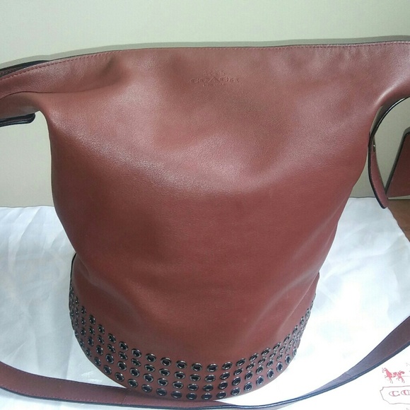 Authentic COACH Bleeker Duffel Bag - Picture 4 of 7